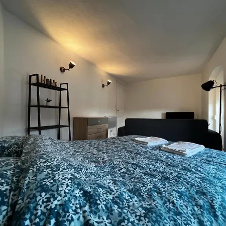Hélios, appartement rénové, proche hyper centre. Le Coteau